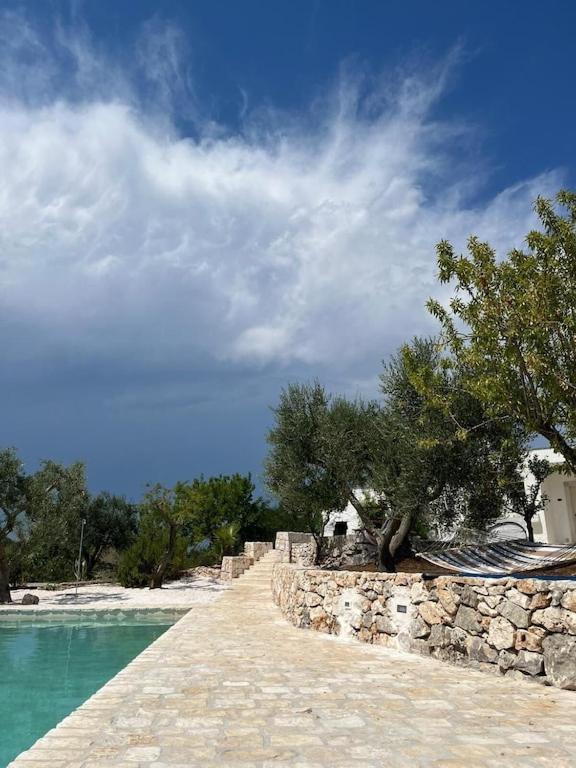 Casa Giuliveto - Charmantes Ferienhaus Mit Privatpool In Olivenhain أوستوني المظهر الخارجي الصورة