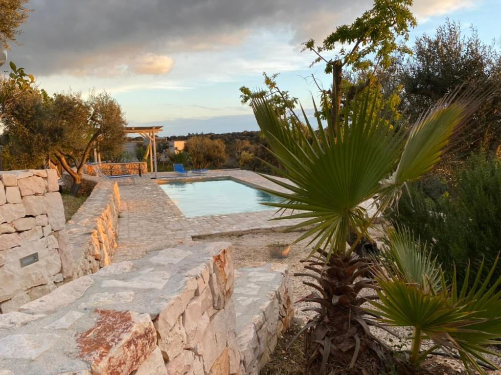 Casa Giuliveto - Charmantes Ferienhaus Mit Privatpool In Olivenhain أوستوني المظهر الخارجي الصورة